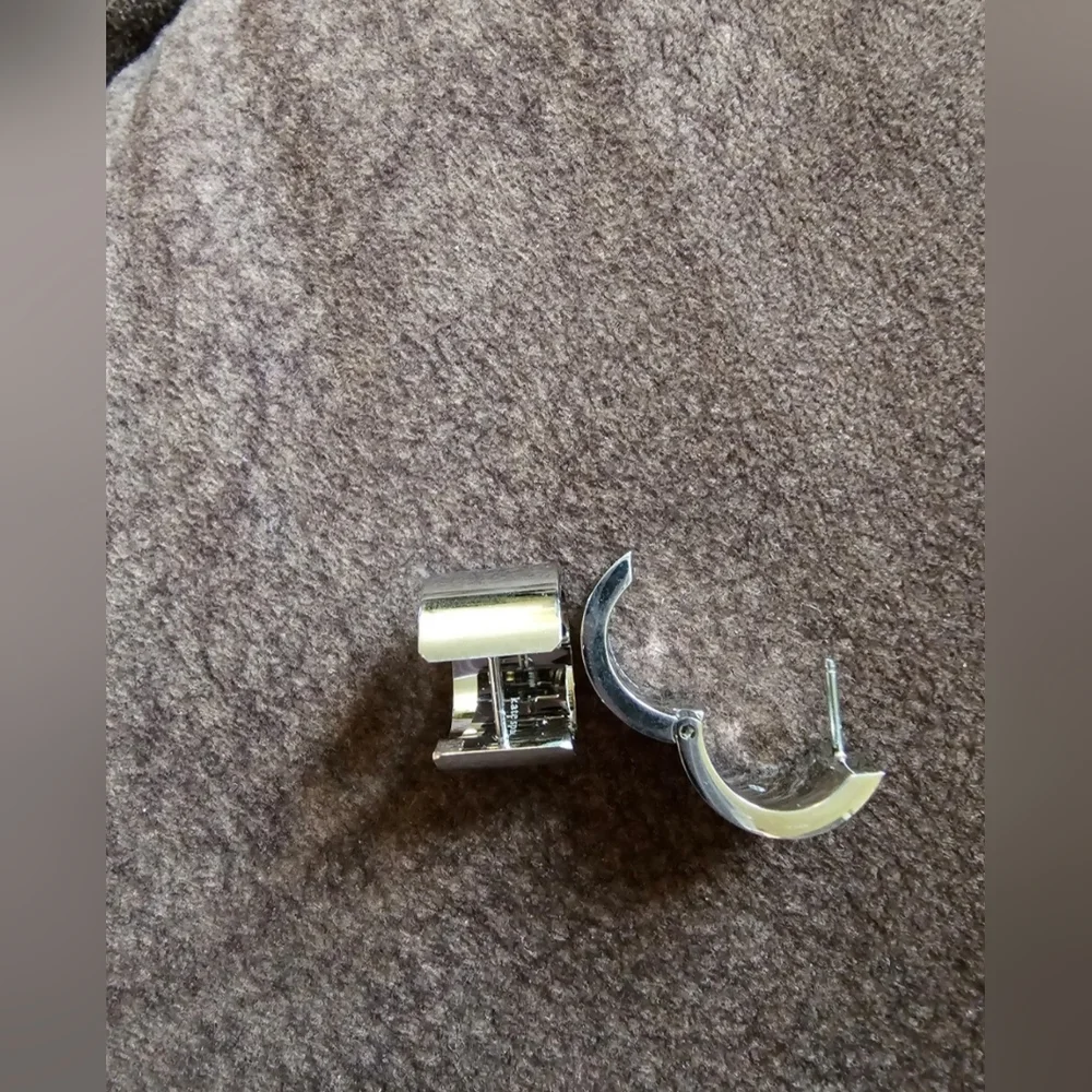 KATE SPADE SILVER EARRINGS